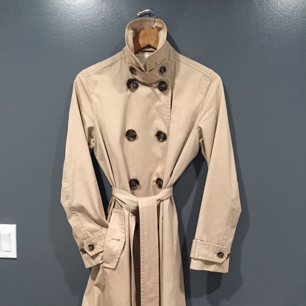 Banana Republic Tan Trenchcoat, Water Resistant M